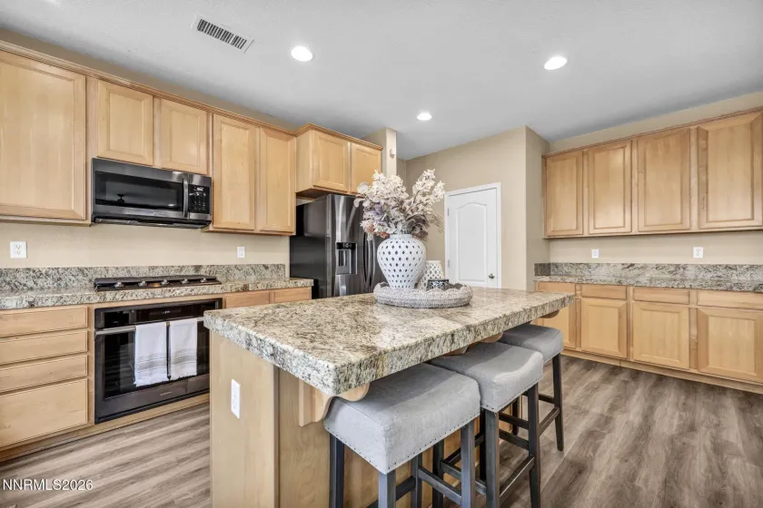 490 Luciana, Reno, Nevada 89521, 5 Bedrooms Bedrooms, ,3 BathroomsBathrooms,Residential,Residential,Luciana,260003462