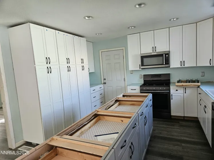 215 Ruby, Fernley, Nevada 89408, 3 Bedrooms Bedrooms, ,3 BathroomsBathrooms,Residential,Residential,Ruby,260003466