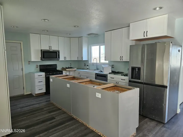 215 Ruby, Fernley, Nevada 89408, 3 Bedrooms Bedrooms, ,3 BathroomsBathrooms,Residential,Residential,Ruby,260003466