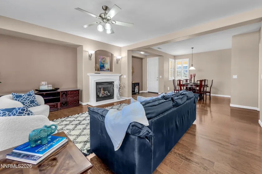 3852 Dorado, Sparks, Nevada 89436, 4 Bedrooms Bedrooms, ,2 BathroomsBathrooms,Residential,Residential,Dorado,260003470