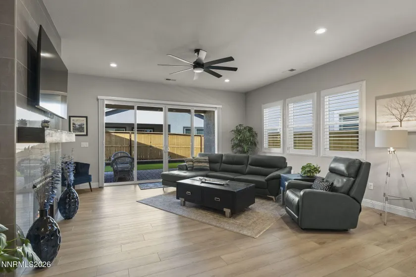 2330 Silent Creek, Sparks, Nevada 89436, 2 Bedrooms Bedrooms, ,2 BathroomsBathrooms,Residential,Residential,Silent Creek,260003473