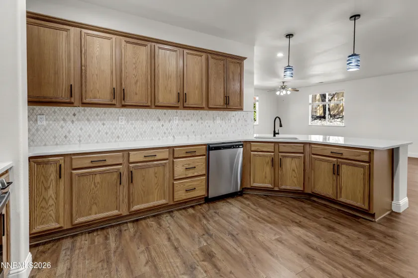 3058 Banestone, Sparks, Nevada 89436, 4 Bedrooms Bedrooms, ,2 BathroomsBathrooms,Residential,Residential,Banestone,260003474