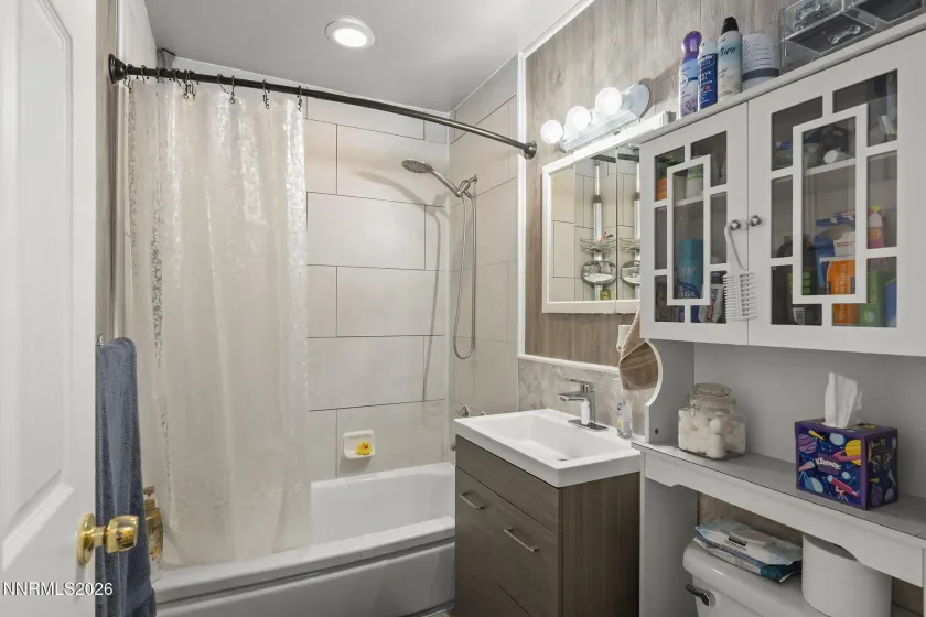 13721 Mount Whitney, Reno, Nevada 89506, 3 Bedrooms Bedrooms, ,1 BathroomBathrooms,Residential,Residential,Mount Whitney,260003475