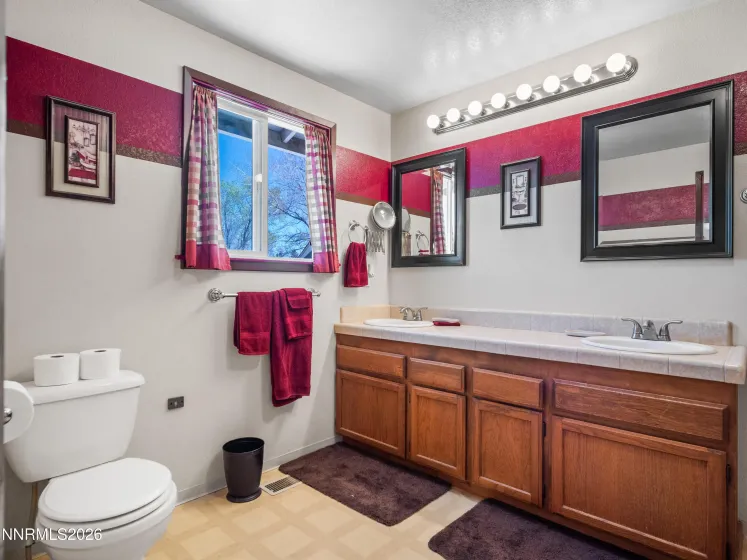 913 Rawhide, Gardnerville, Nevada 89460, 4 Bedrooms Bedrooms, ,3 BathroomsBathrooms,Residential,Residential,Rawhide,260003476