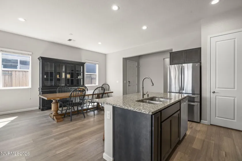 7854 Hoback, Sparks, Nevada 89436, 3 Bedrooms Bedrooms, ,2 BathroomsBathrooms,Residential,Residential,Hoback,260003483