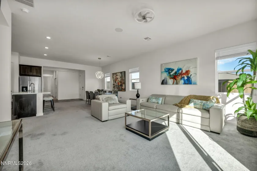 7601 Navasota, Sparks, Nevada 89436, 2 Bedrooms Bedrooms, ,2 BathroomsBathrooms,Residential,Residential,Navasota,260003484