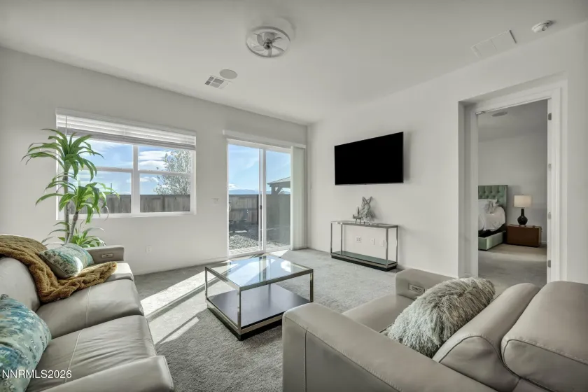 7601 Navasota, Sparks, Nevada 89436, 2 Bedrooms Bedrooms, ,2 BathroomsBathrooms,Residential,Residential,Navasota,260003484