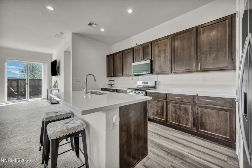 7601 Navasota, Sparks, Nevada 89436, 2 Bedrooms Bedrooms, ,2 BathroomsBathrooms,Residential,Residential,Navasota,260003484