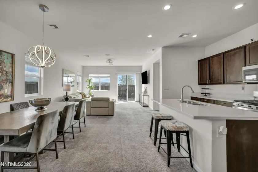 7601 Navasota, Sparks, Nevada 89436, 2 Bedrooms Bedrooms, ,2 BathroomsBathrooms,Residential,Residential,Navasota,260003484