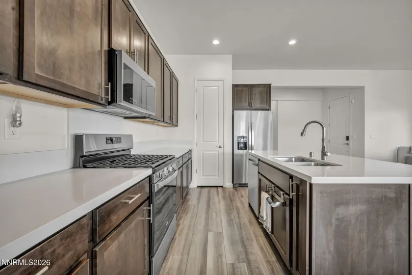 7601 Navasota, Sparks, Nevada 89436, 2 Bedrooms Bedrooms, ,2 BathroomsBathrooms,Residential,Residential,Navasota,260003484