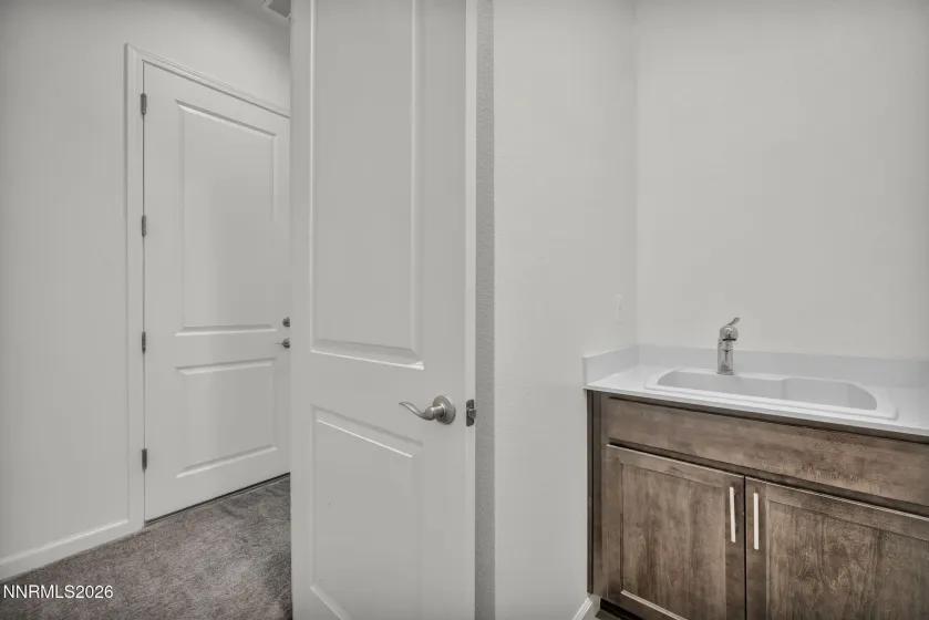 7601 Navasota, Sparks, Nevada 89436, 2 Bedrooms Bedrooms, ,2 BathroomsBathrooms,Residential,Residential,Navasota,260003484