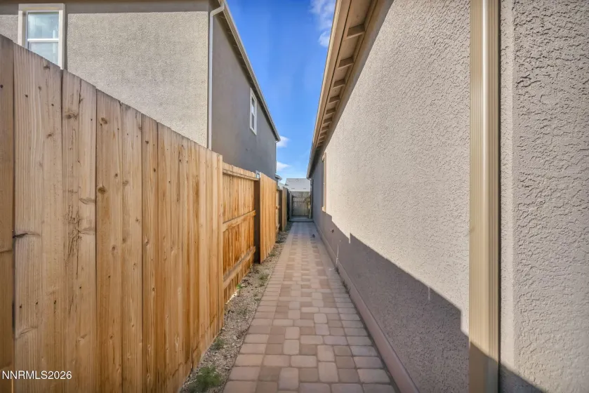 7601 Navasota, Sparks, Nevada 89436, 2 Bedrooms Bedrooms, ,2 BathroomsBathrooms,Residential,Residential,Navasota,260003484