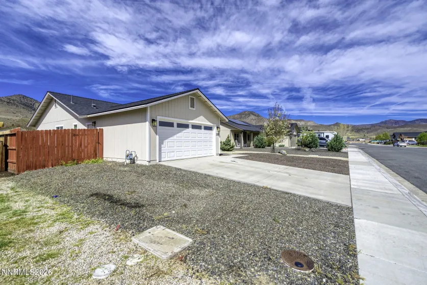 235 Glen Vista, Dayton, Nevada 89403, 3 Bedrooms Bedrooms, ,2 BathroomsBathrooms,Residential,Residential,Glen Vista,260003486