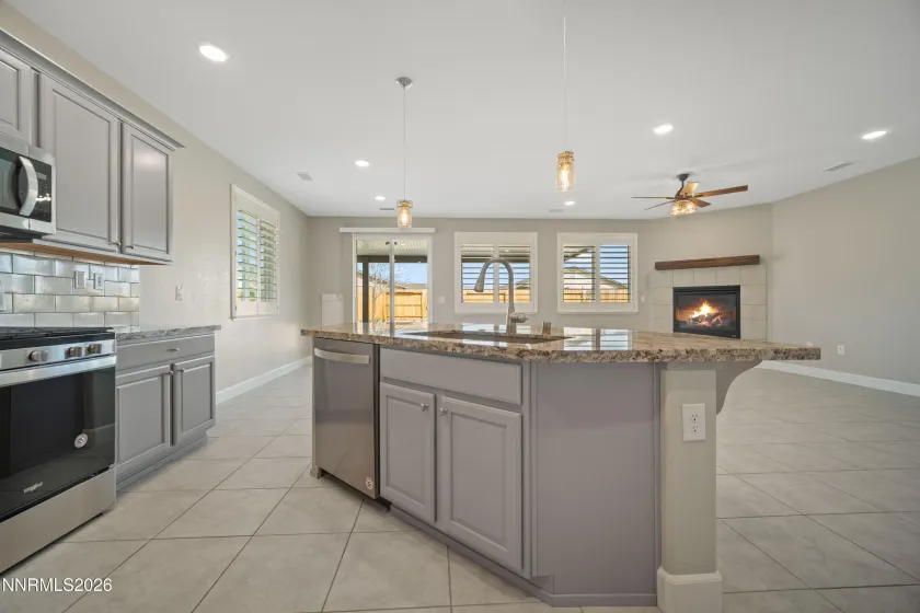 1180 Ferretto, Dayton, Nevada 89403, 3 Bedrooms Bedrooms, ,2 BathroomsBathrooms,Residential,Residential,Ferretto,260003490