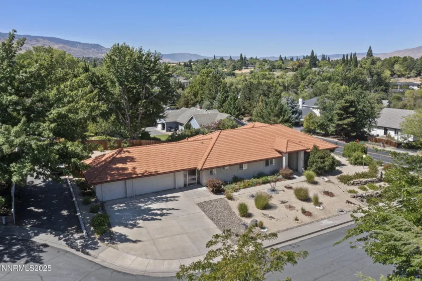 2410 Dublin, Reno, Nevada 89509, 3 Bedrooms Bedrooms, ,4 BathroomsBathrooms,Residential,Residential,Dublin,260003494