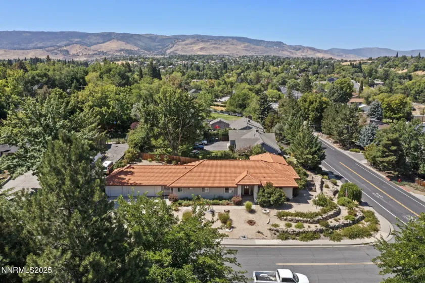 2410 Dublin, Reno, Nevada 89509, 3 Bedrooms Bedrooms, ,4 BathroomsBathrooms,Residential,Residential,Dublin,260003494