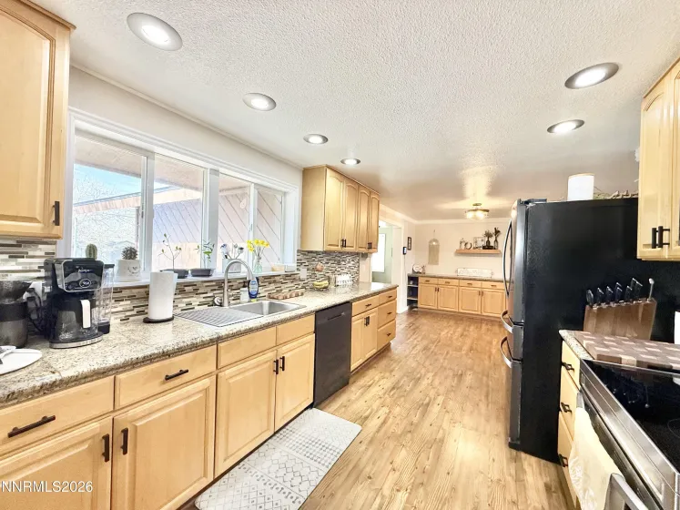 308 2nd, Battle Mountain, Nevada 89820, 3 Bedrooms Bedrooms, ,3 BathroomsBathrooms,Residential,Residential,2nd,260003496