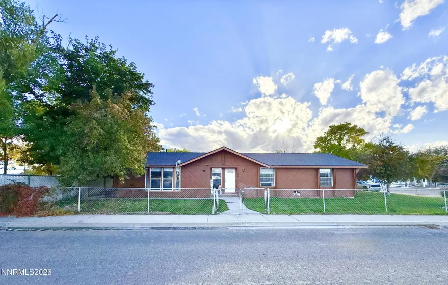 308 2nd, Battle Mountain, Nevada 89820, 3 Bedrooms Bedrooms, ,3 BathroomsBathrooms,Residential,Residential,2nd,260003496