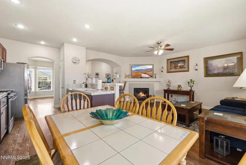 1445 Cardiff, Gardnerville, Nevada 89410, 3 Bedrooms Bedrooms, ,2 BathroomsBathrooms,Residential,Residential,Cardiff,260003497