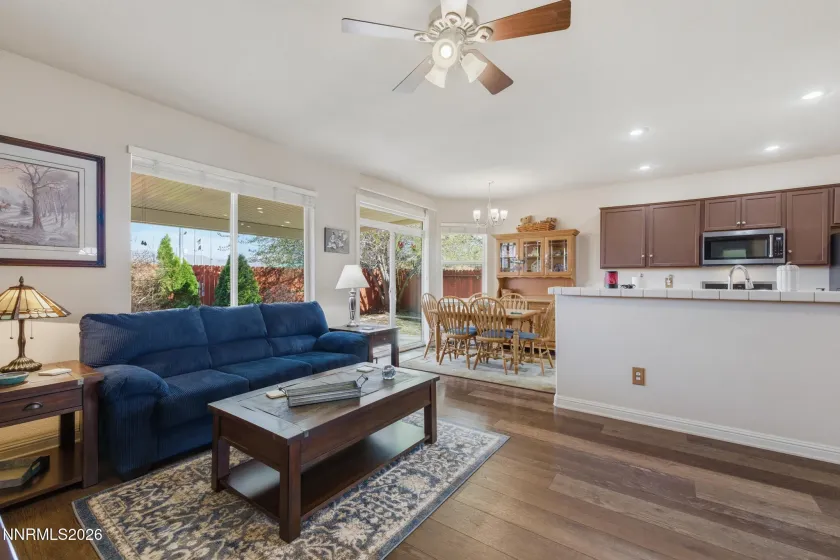 1445 Cardiff, Gardnerville, Nevada 89410, 3 Bedrooms Bedrooms, ,2 BathroomsBathrooms,Residential,Residential,Cardiff,260003497