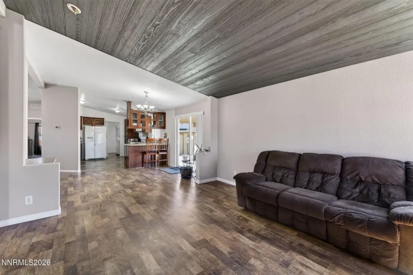 6980 Pontiac, Reno, Nevada 89506, 3 Bedrooms Bedrooms, ,2 BathroomsBathrooms,Residential,Residential,Pontiac,260003498