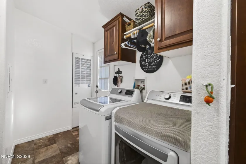 6980 Pontiac, Reno, Nevada 89506, 3 Bedrooms Bedrooms, ,2 BathroomsBathrooms,Residential,Residential,Pontiac,260003498