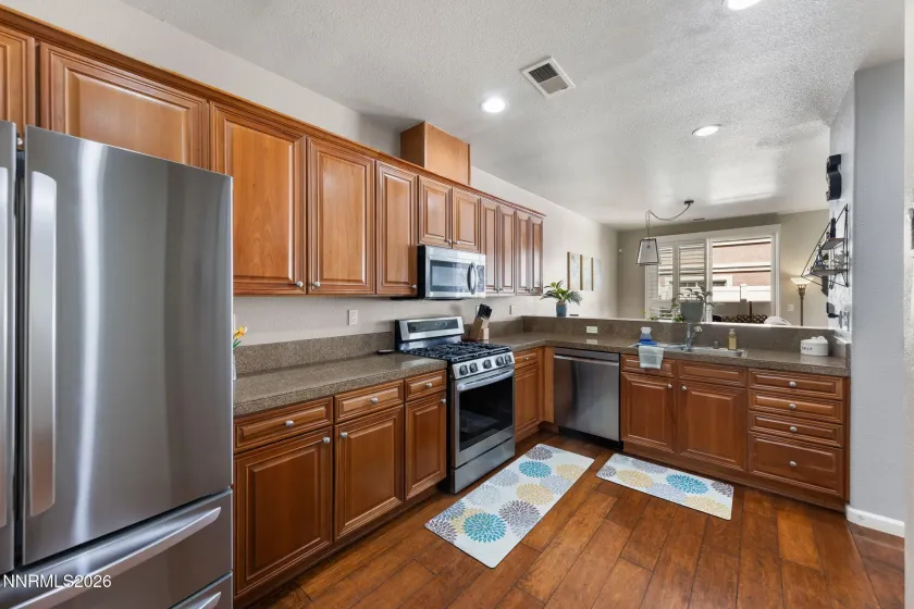 1813 Stetson, Reno, Nevada 89521, 2 Bedrooms Bedrooms, ,3 BathroomsBathrooms,Residential,Residential,Stetson,260003499