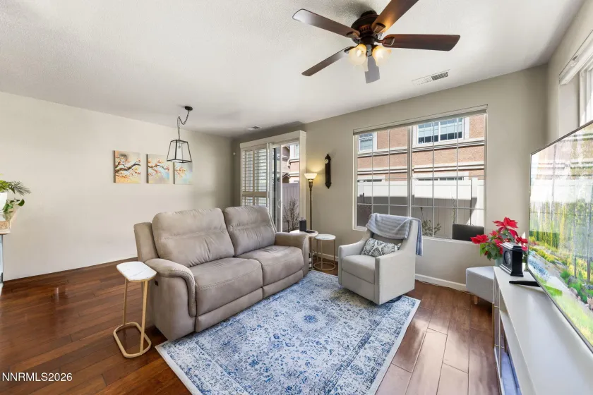 1813 Stetson, Reno, Nevada 89521, 2 Bedrooms Bedrooms, ,3 BathroomsBathrooms,Residential,Residential,Stetson,260003499