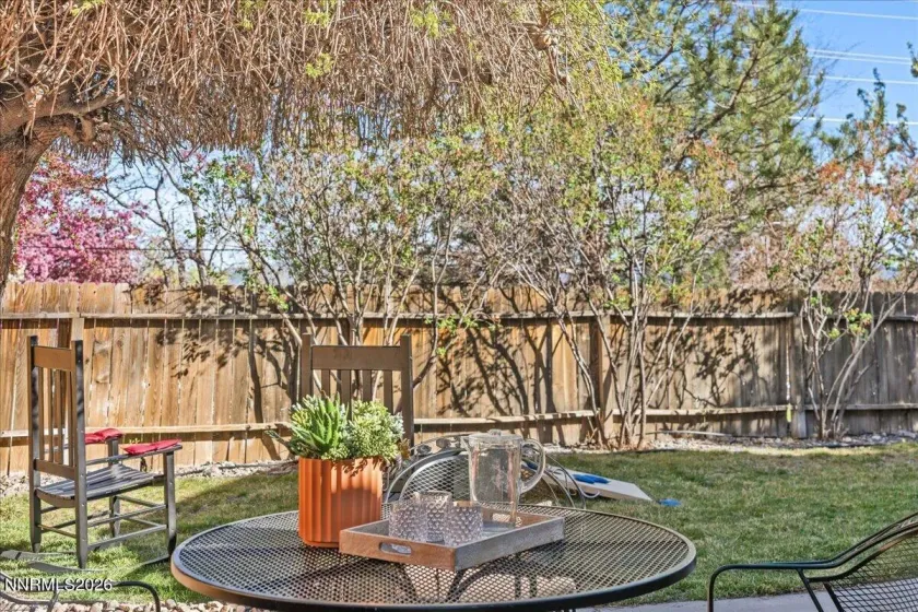 1646 Commonwealth, Reno, Nevada 89503, 3 Bedrooms Bedrooms, ,2 BathroomsBathrooms,Residential,Residential,Commonwealth,260003501