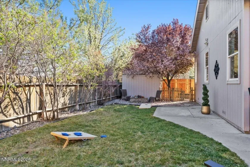1646 Commonwealth, Reno, Nevada 89503, 3 Bedrooms Bedrooms, ,2 BathroomsBathrooms,Residential,Residential,Commonwealth,260003501
