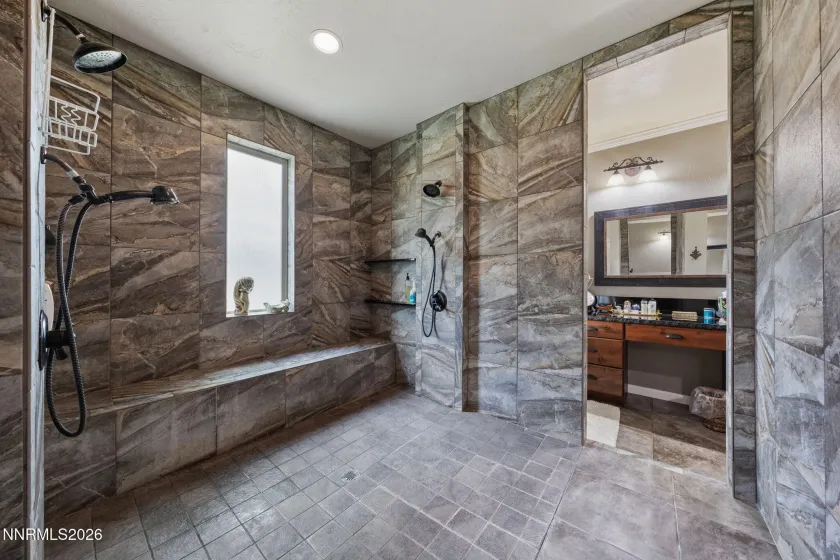 951 Riverview, Gardnerville, Nevada 89460, 5 Bedrooms Bedrooms, ,5 BathroomsBathrooms,Residential,Residential,Riverview,260003503