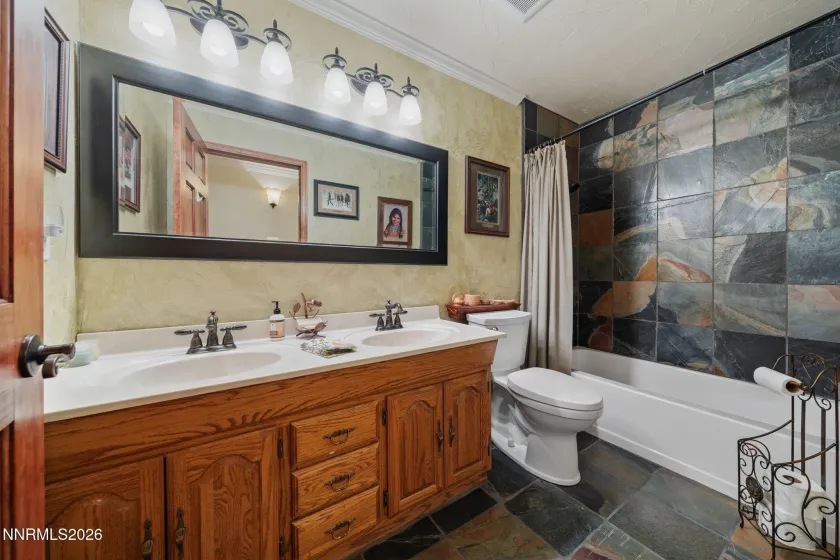 951 Riverview, Gardnerville, Nevada 89460, 5 Bedrooms Bedrooms, ,5 BathroomsBathrooms,Residential,Residential,Riverview,260003503