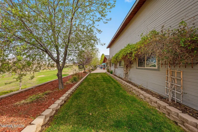 951 Riverview, Gardnerville, Nevada 89460, 5 Bedrooms Bedrooms, ,5 BathroomsBathrooms,Residential,Residential,Riverview,260003503