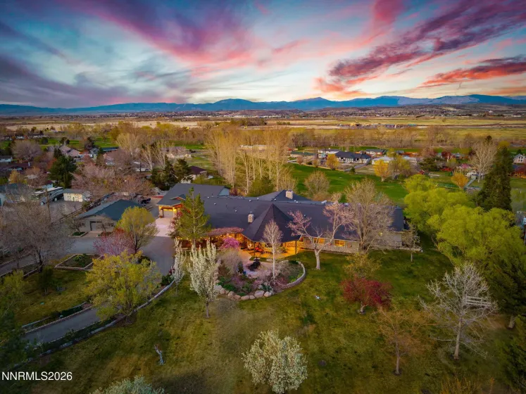 951 Riverview, Gardnerville, Nevada 89460, 5 Bedrooms Bedrooms, ,5 BathroomsBathrooms,Residential,Residential,Riverview,260003503