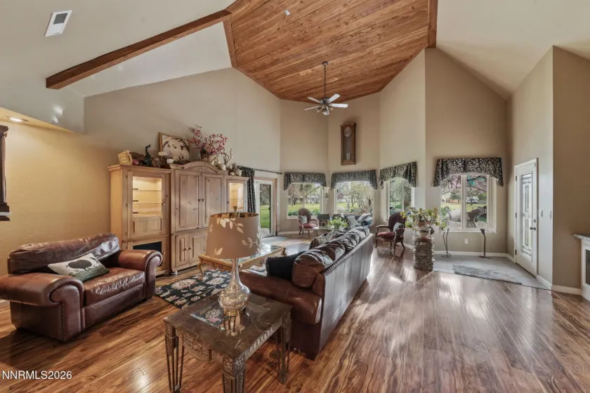 951 Riverview, Gardnerville, Nevada 89460, 5 Bedrooms Bedrooms, ,5 BathroomsBathrooms,Residential,Residential,Riverview,260003503