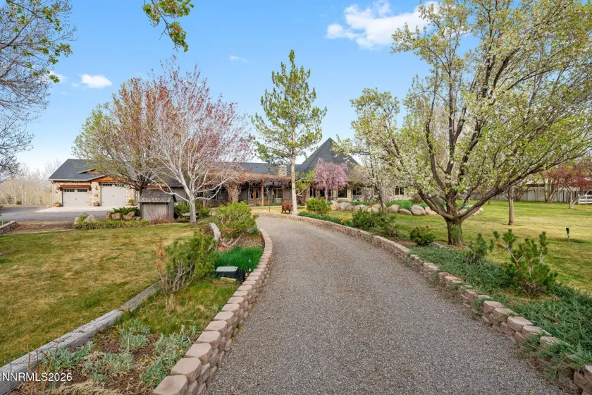 951 Riverview, Gardnerville, Nevada 89460, 5 Bedrooms Bedrooms, ,5 BathroomsBathrooms,Residential,Residential,Riverview,260003503