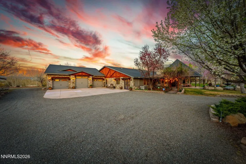 951 Riverview, Gardnerville, Nevada 89460, 5 Bedrooms Bedrooms, ,5 BathroomsBathrooms,Residential,Residential,Riverview,260003503