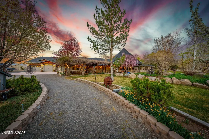 951 Riverview, Gardnerville, Nevada 89460, 5 Bedrooms Bedrooms, ,5 BathroomsBathrooms,Residential,Residential,Riverview,260003503