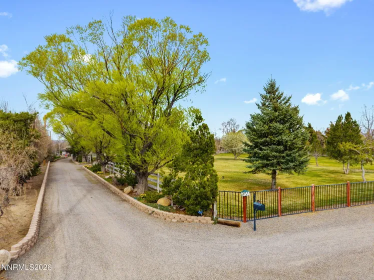 951 Riverview, Gardnerville, Nevada 89460, 5 Bedrooms Bedrooms, ,5 BathroomsBathrooms,Residential,Residential,Riverview,260003503