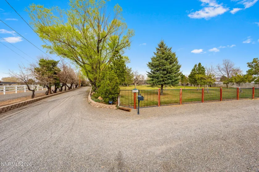 951 Riverview, Gardnerville, Nevada 89460, 5 Bedrooms Bedrooms, ,5 BathroomsBathrooms,Residential,Residential,Riverview,260003503