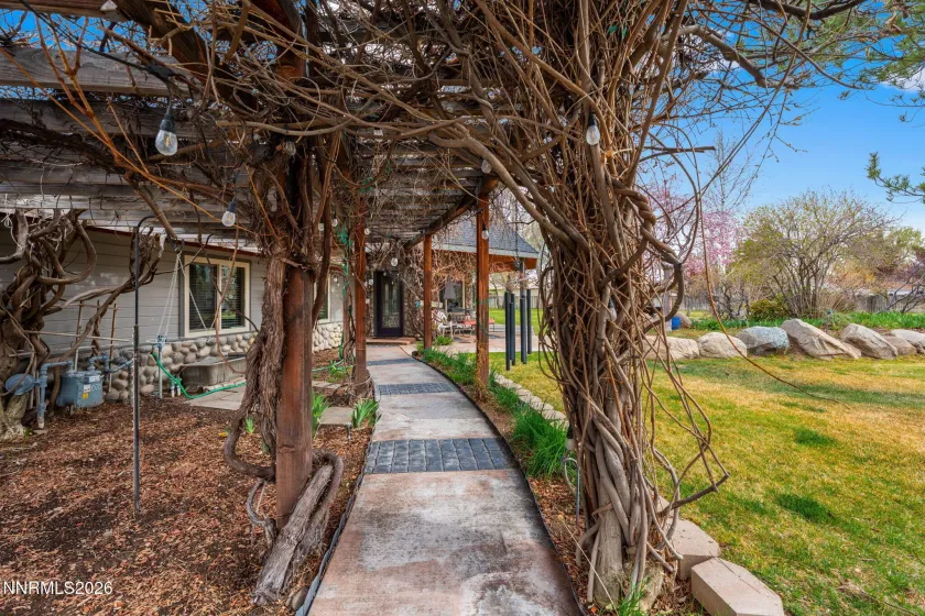 951 Riverview, Gardnerville, Nevada 89460, 5 Bedrooms Bedrooms, ,5 BathroomsBathrooms,Residential,Residential,Riverview,260003503
