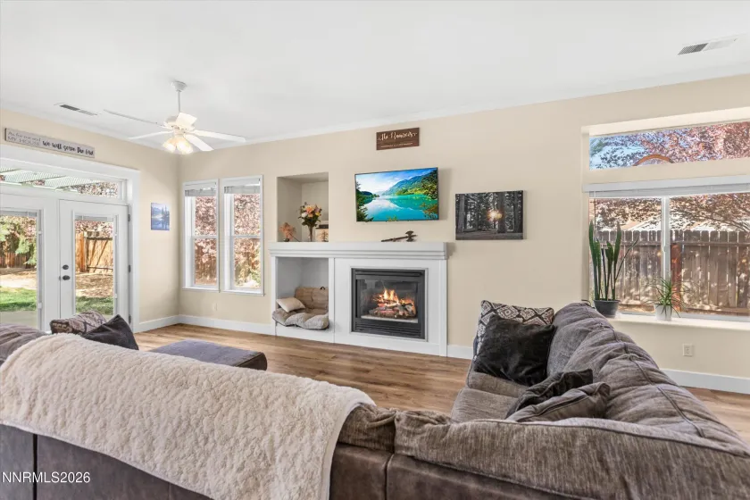 7815 Almeria, Sparks, Nevada 89436, 4 Bedrooms Bedrooms, ,2 BathroomsBathrooms,Residential,Residential,Almeria,260003505