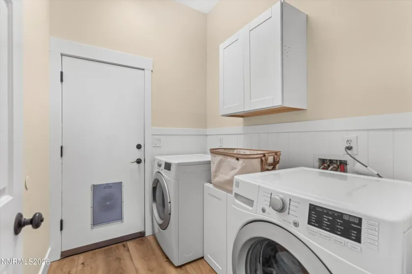 7815 Almeria, Sparks, Nevada 89436, 4 Bedrooms Bedrooms, ,2 BathroomsBathrooms,Residential,Residential,Almeria,260003505