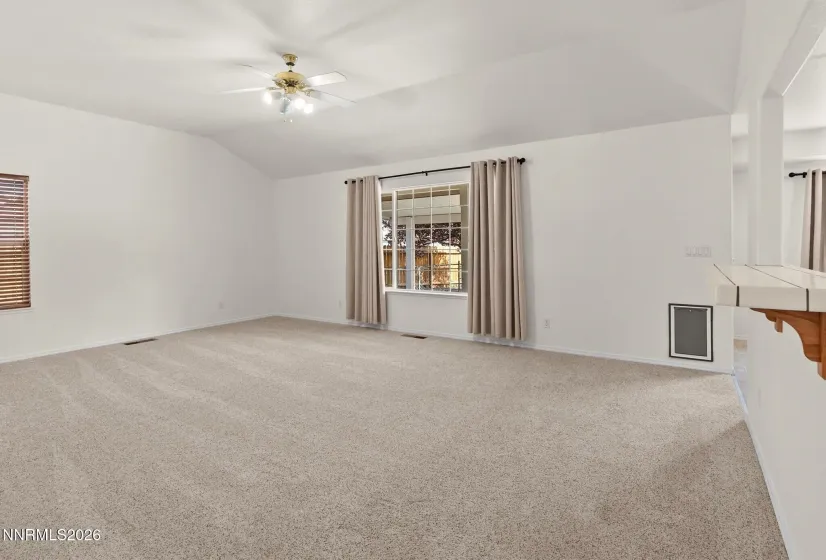 1469 Rosy Finch, Sparks, Nevada 89441, 4 Bedrooms Bedrooms, ,2 BathroomsBathrooms,Residential,Residential,Rosy Finch,260003504