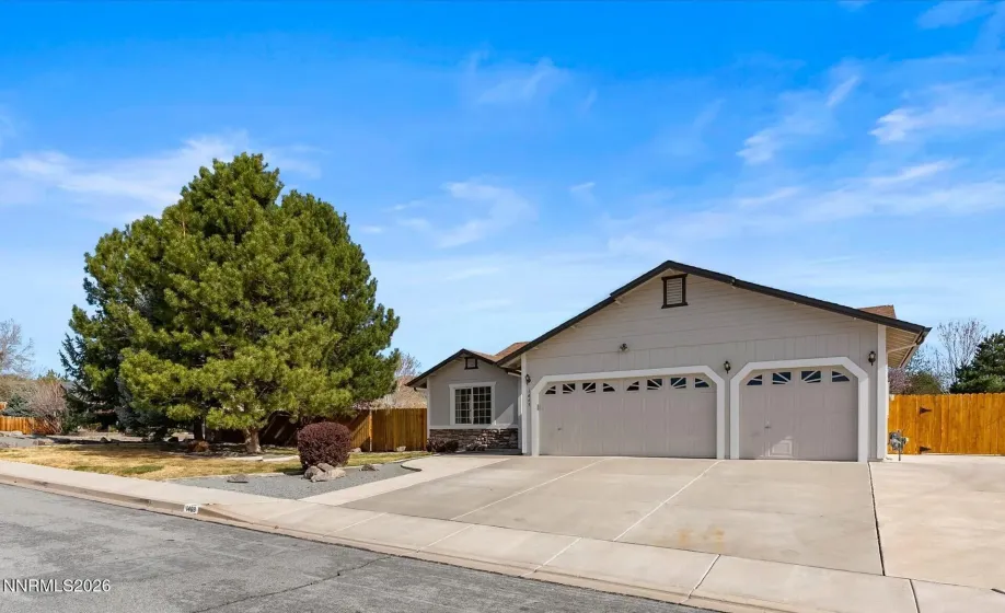 1469 Rosy Finch, Sparks, Nevada 89441, 4 Bedrooms Bedrooms, ,2 BathroomsBathrooms,Residential,Residential,Rosy Finch,260003504