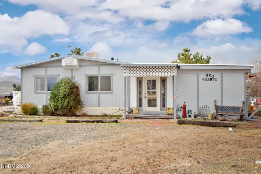550 Quartz, Sun Valley, Nevada 89433, 3 Bedrooms Bedrooms, ,2 BathroomsBathrooms,Residential,Residential,Quartz,260001682