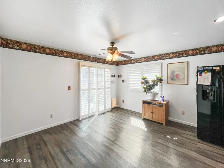 8330 Halladale, Reno, Nevada 89506, 3 Bedrooms Bedrooms, ,2 BathroomsBathrooms,Residential,Residential,Halladale,260003509