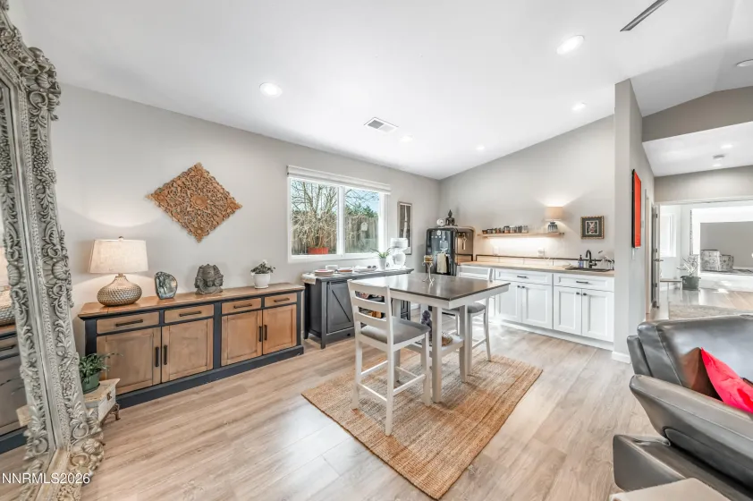 11130 Bondshire, Reno, Nevada 89511, 6 Bedrooms Bedrooms, ,3 BathroomsBathrooms,Residential,Residential,Bondshire,260003512