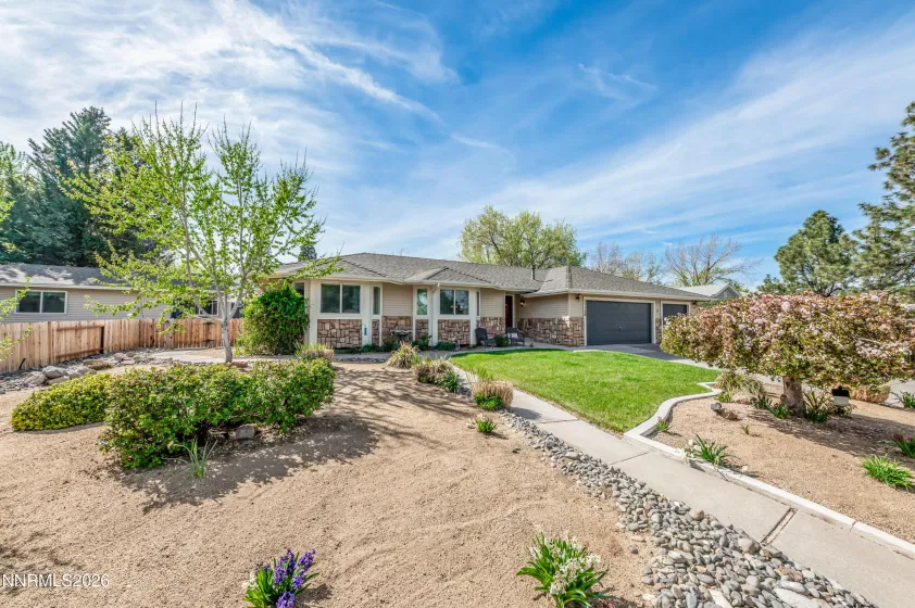 11130 Bondshire, Reno, Nevada 89511, 6 Bedrooms Bedrooms, ,3 BathroomsBathrooms,Residential,Residential,Bondshire,260003512