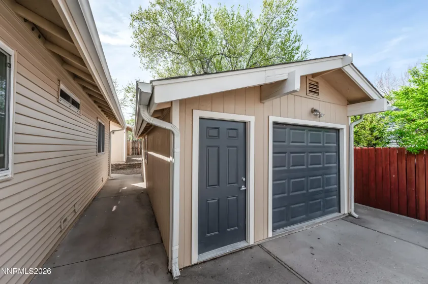 11130 Bondshire, Reno, Nevada 89511, 6 Bedrooms Bedrooms, ,3 BathroomsBathrooms,Residential,Residential,Bondshire,260003512